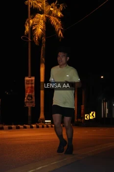 Runner Photo 1914315