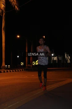 Runner Photo 1914385