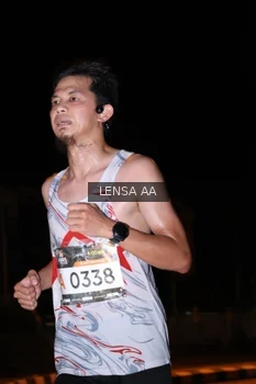 Runner Photo 1914389