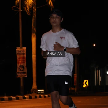 Runner Photo 1914416