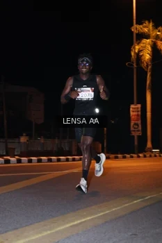 Runner Photo 1914458