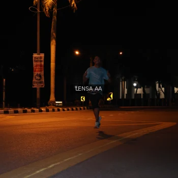 Runner Photo 1914466