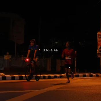 Runner Photo 1914489