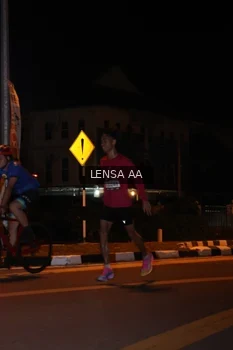 Runner Photo 1914491