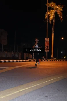 Runner Photo 1914515