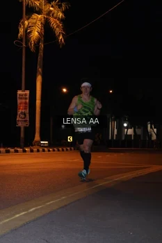 Runner Photo 1914646