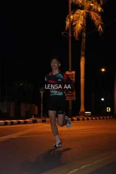 Runner Photo 1914661