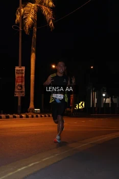 Runner Photo 1914667