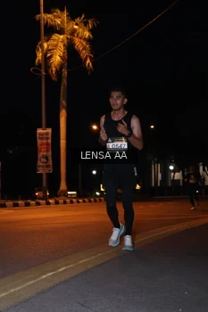 Runner Photo 1914673