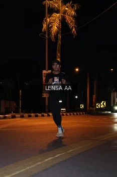 Runner Photo 1914679