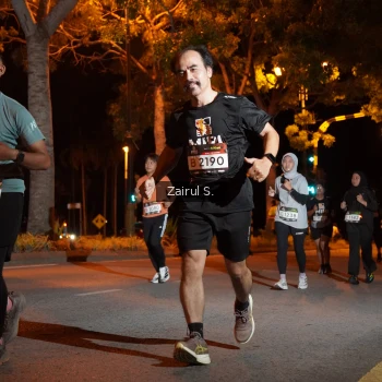 Runner Photo 1916613