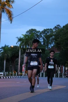 Runner Photo 1916859