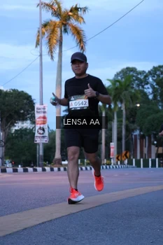 Runner Photo 1917187