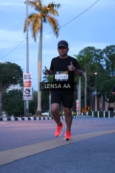 Runner Photo 1917192
