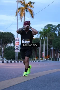 Runner Photo 1917339