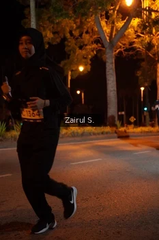Runner Photo 1917353