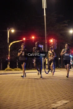 Runner Photo 1917354