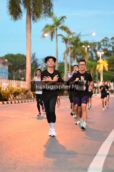 Runner Photo 1919441
