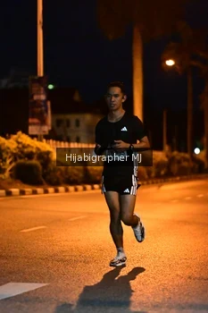 Runner Photo 1920404