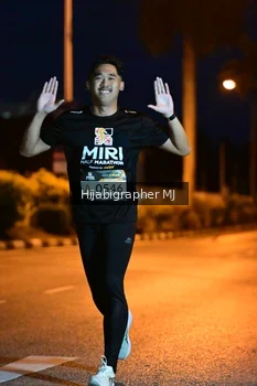 Runner Photo 1920767