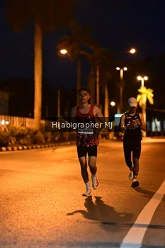 Runner Photo 1920769