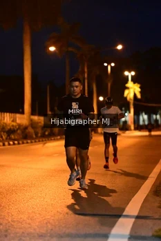 Runner Photo 1920847