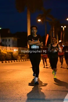Runner Photo 1921312