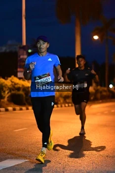 Runner Photo 1921614