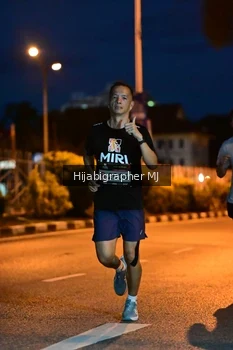 Runner Photo 1921638