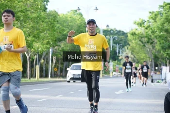 Runner Photo 1921847