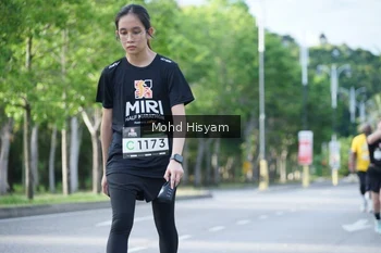 Runner Photo 1921858