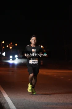 Runner Photo 1924885