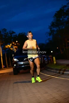 Runner Photo 1925184