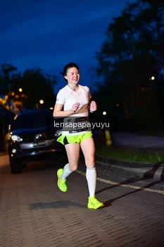 Runner Photo 1925252