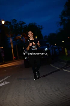 Runner Photo 1925345