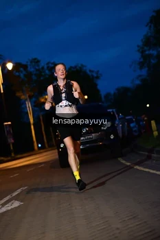 Runner Photo 1925503