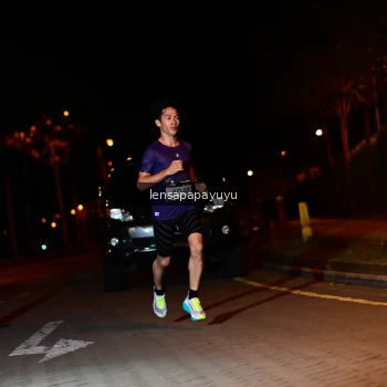 Runner Photo 1925795