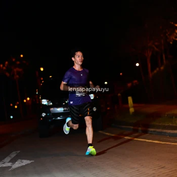 Runner Photo 1925815