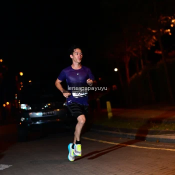 Runner Photo 1925861