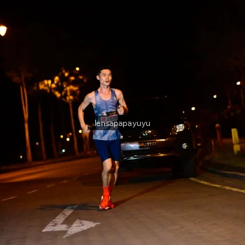 Runner Photo 1926048