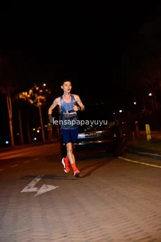 Runner Photo 1926063