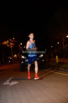 Runner Photo 1926114