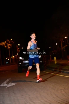 Runner Photo 1926132