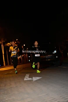 Runner Photo 1926344