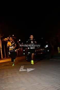 Runner Photo 1926358