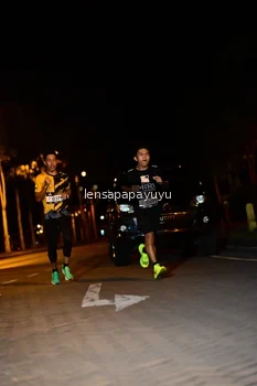 Runner Photo 1926374