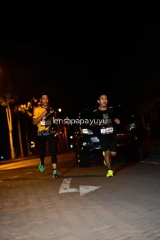 Runner Photo 1926396