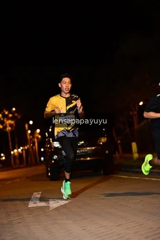 Runner Photo 1926443