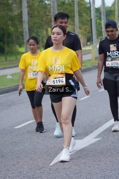 Runner Photo 1929753