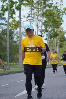 Runner Photo 1929810